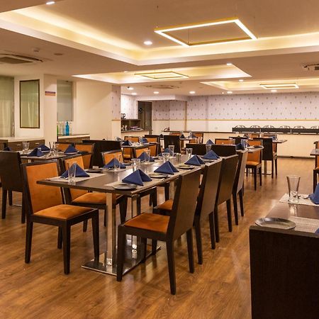Hotel Clubhouse Nami Residency, Ahmedabad Exterior foto