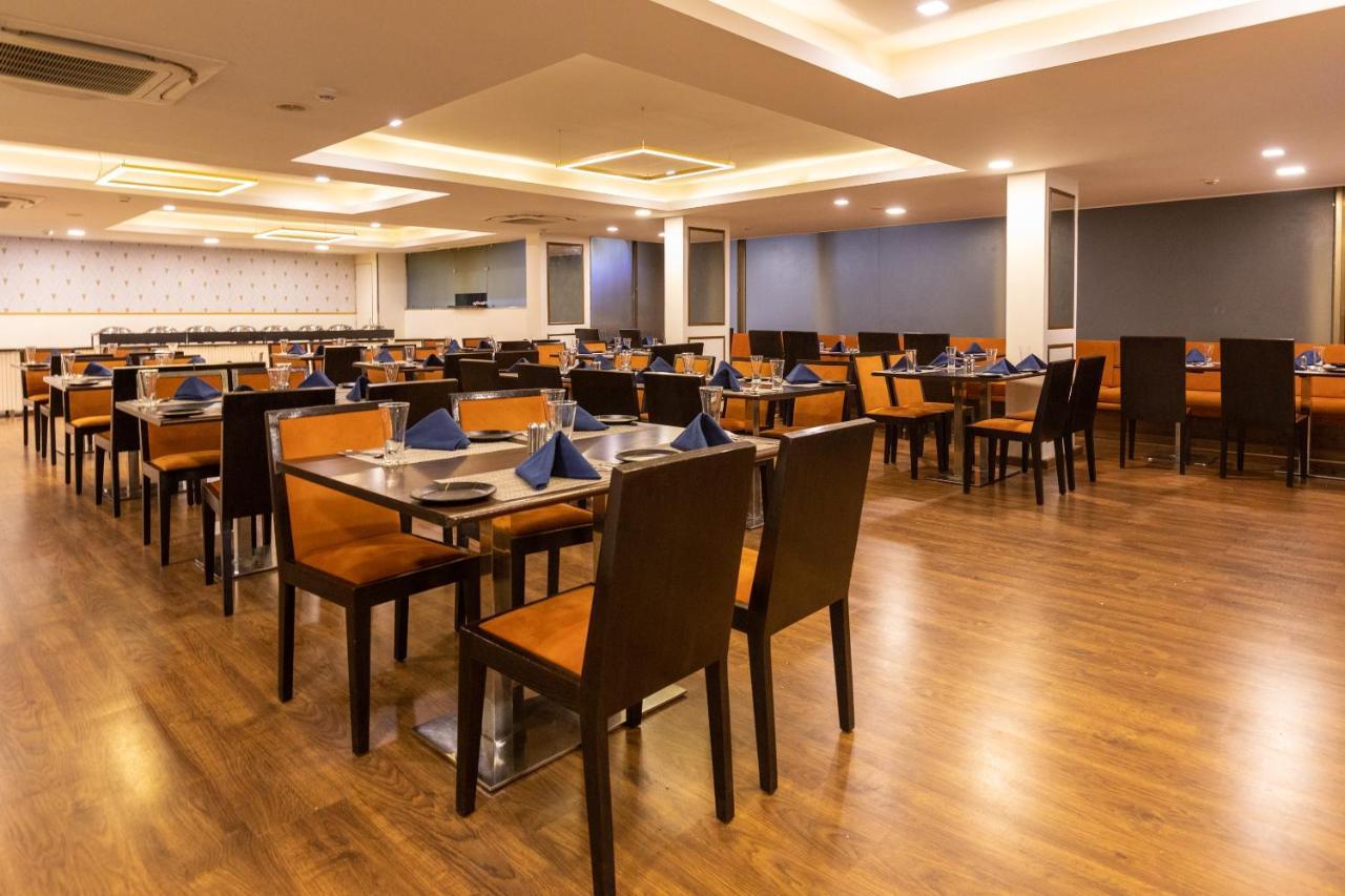 Hotel Clubhouse Nami Residency, Ahmedabad Exterior foto